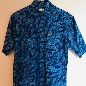 Artisan Outfitters M Shirt